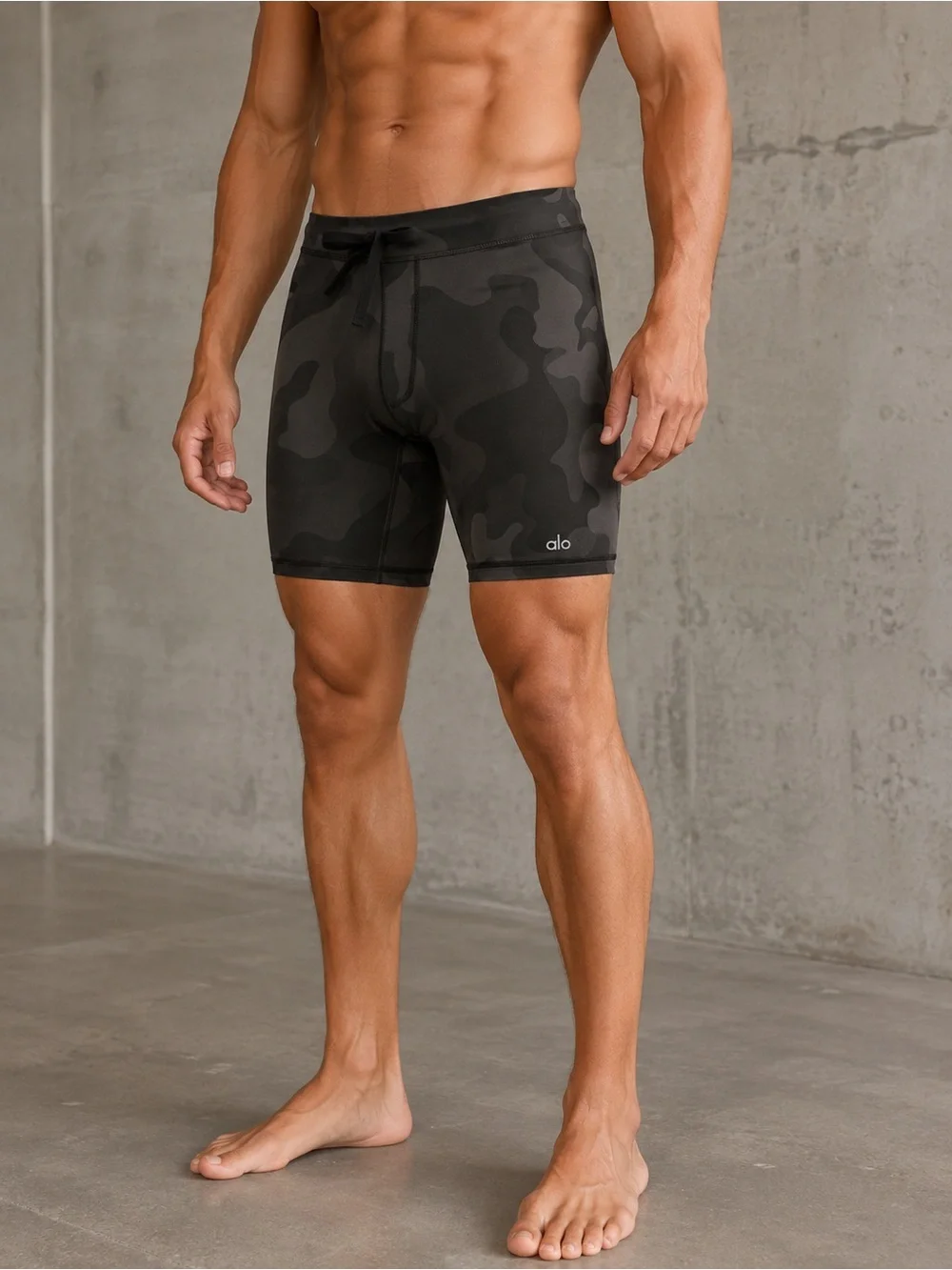 Alo Men's Alo Warrior Compression Black Shorts Camo SZ M